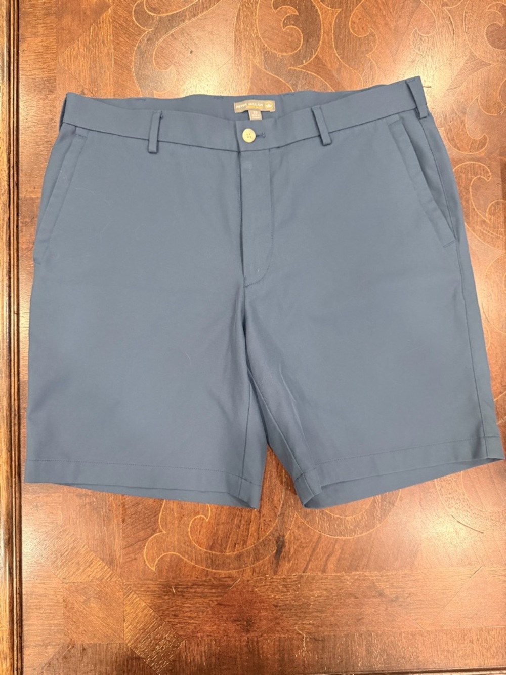Peter Millar Navy Flat-Front Performance Shorts size 33